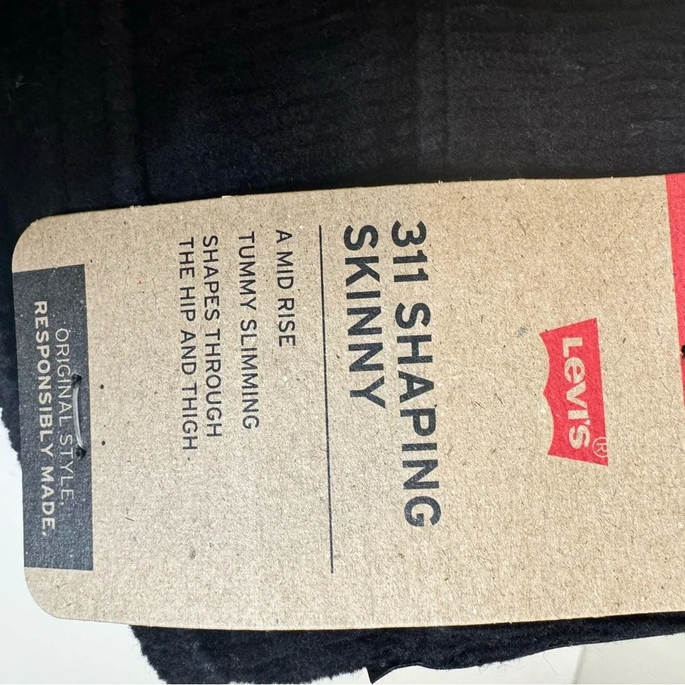 Levis 311 Shaping Skinny Corduroy Pants Black Midrise Jeans Women Sz 30x30 NEW